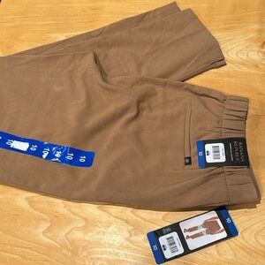 Women’s Banana Republic Tapered Pull on Pant NWT Brown size 10